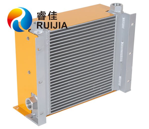 風冷卻器采用獨立循環(huán)冷卻方式有何好處？