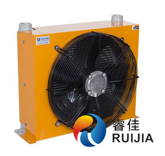 打樁機(jī)<font color='red'>液壓油散熱器</font>選型